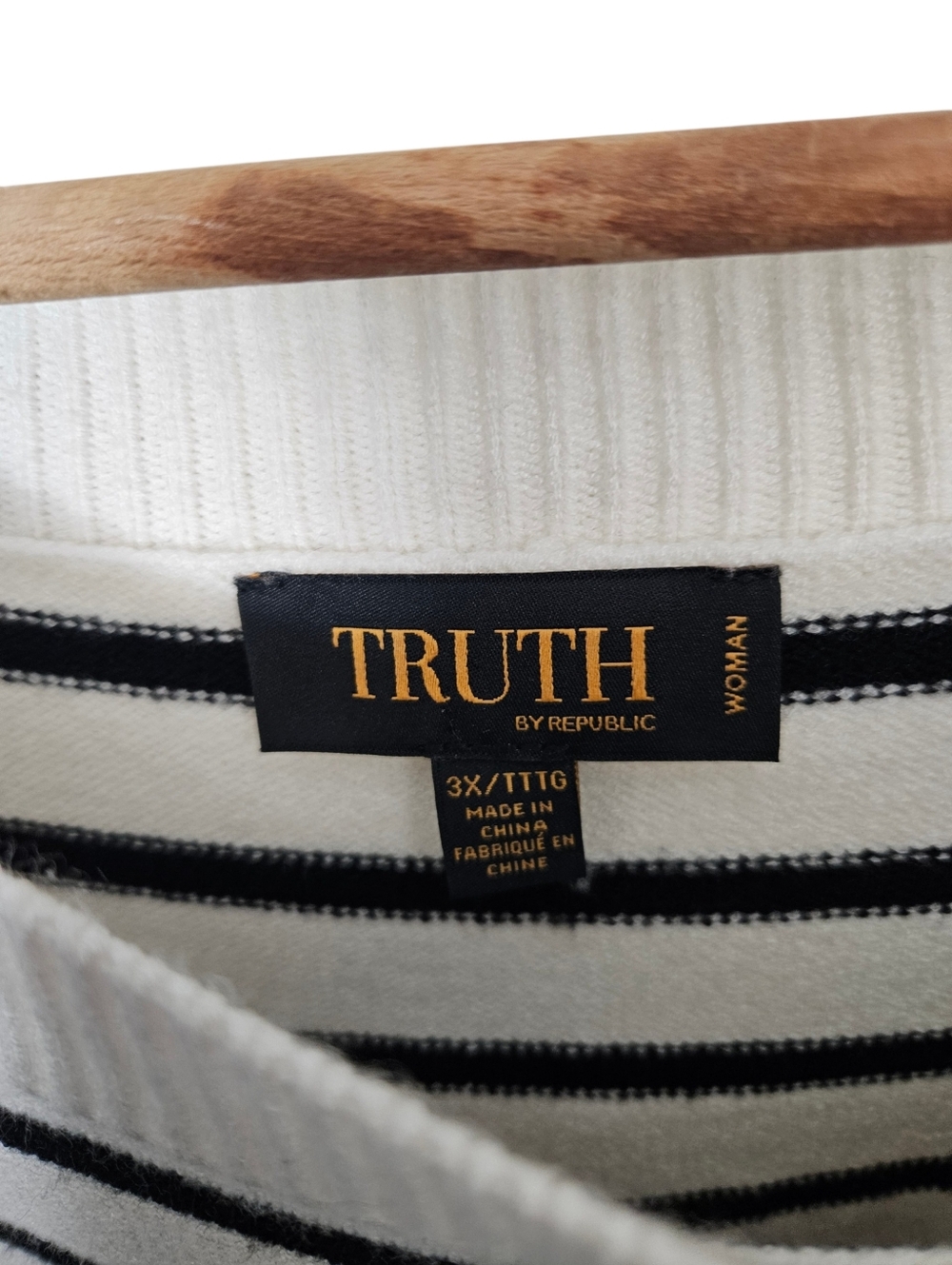 Truth By Republic Black and White Striped Sweater, size 3X - Picture 2 of 4